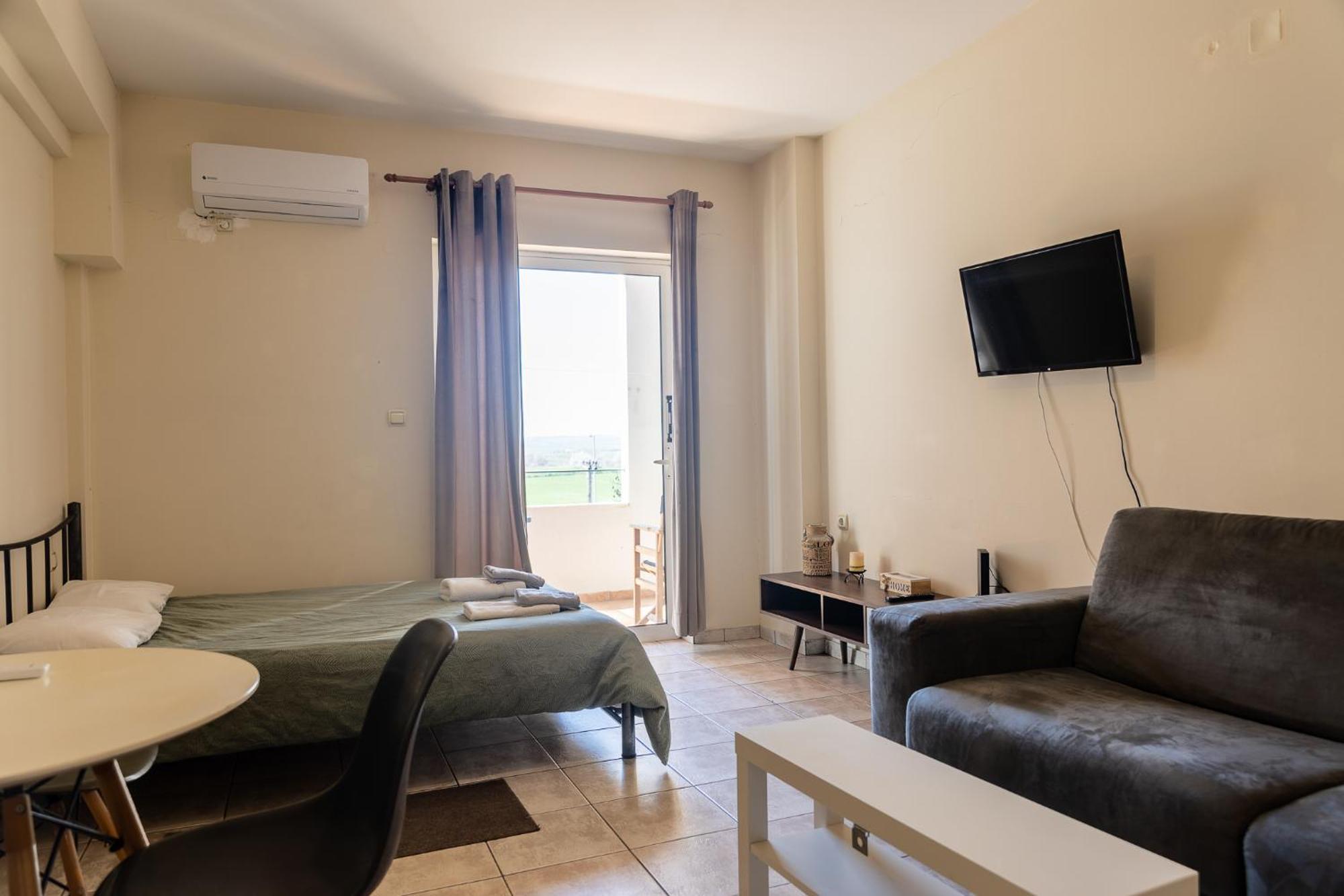 Elia Mini Suites 7 Larissa Esterno foto